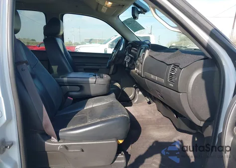 2011 Chevrolet Silverado 1500 Lt z USA, uszkodzony, nr VIN 3GCPKSE35BG231918